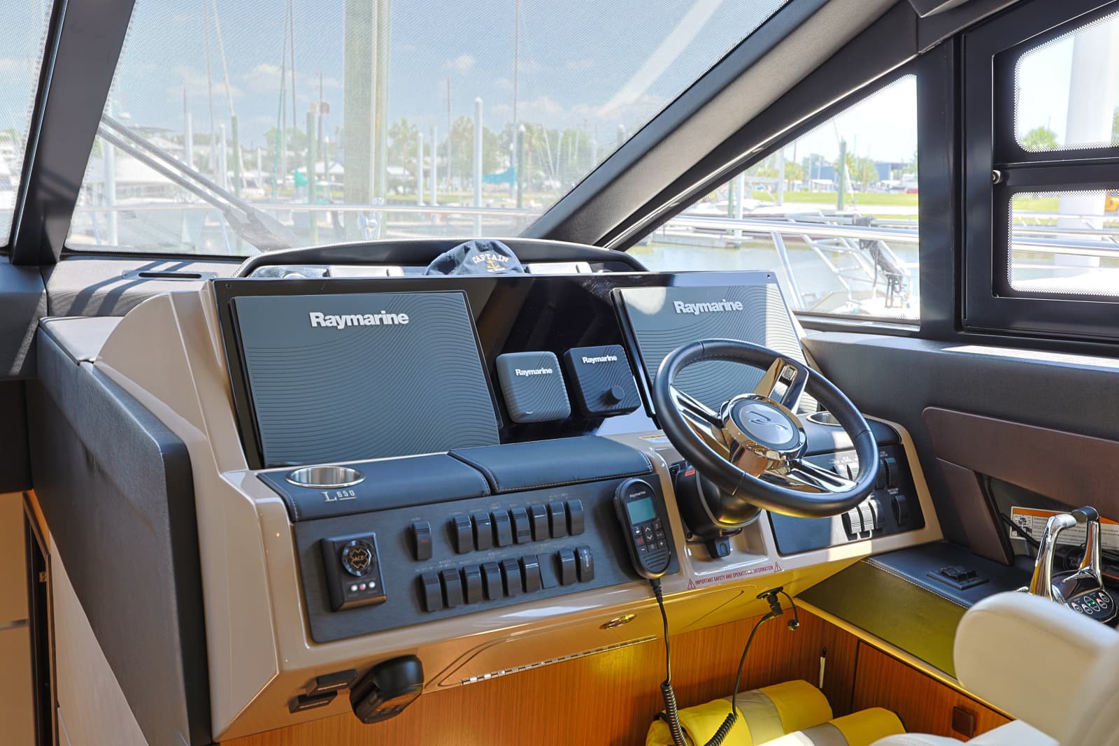 2017 Sea Ray L650 Fly - Photo 26