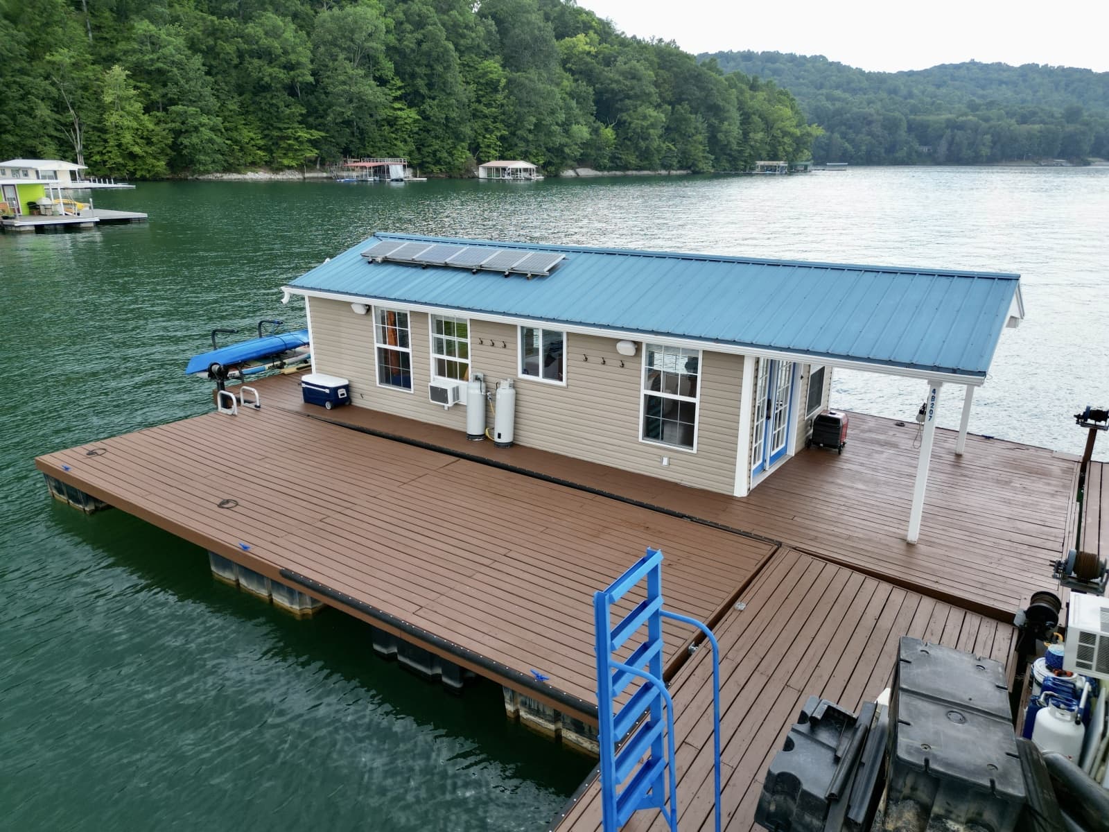 2008 Custom 13 x 29 Floating Cabin Approx 377sqft - Photo 2