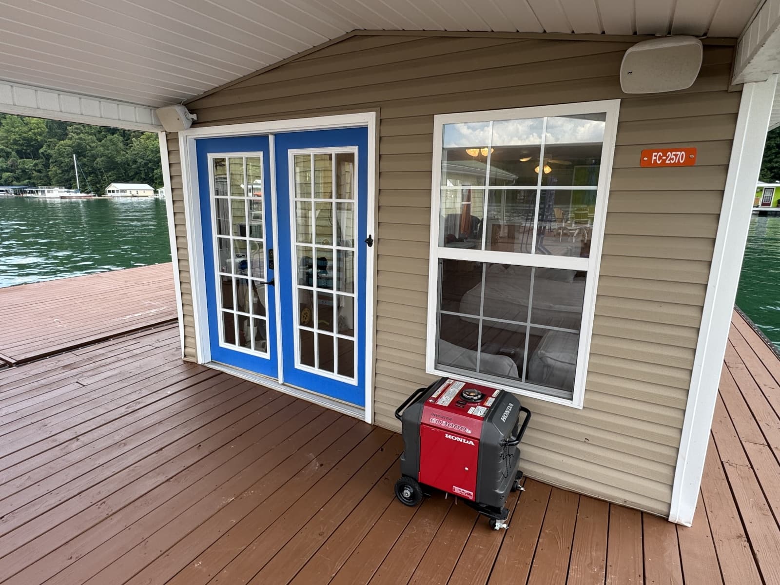 2008 Custom 13 x 29 Floating Cabin Approx 377sqft - Photo 22