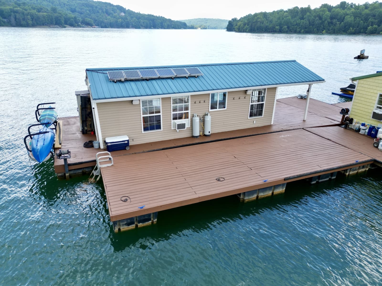 2008 Custom 13 x 29 Floating Cabin Approx 377sqft - Photo 14