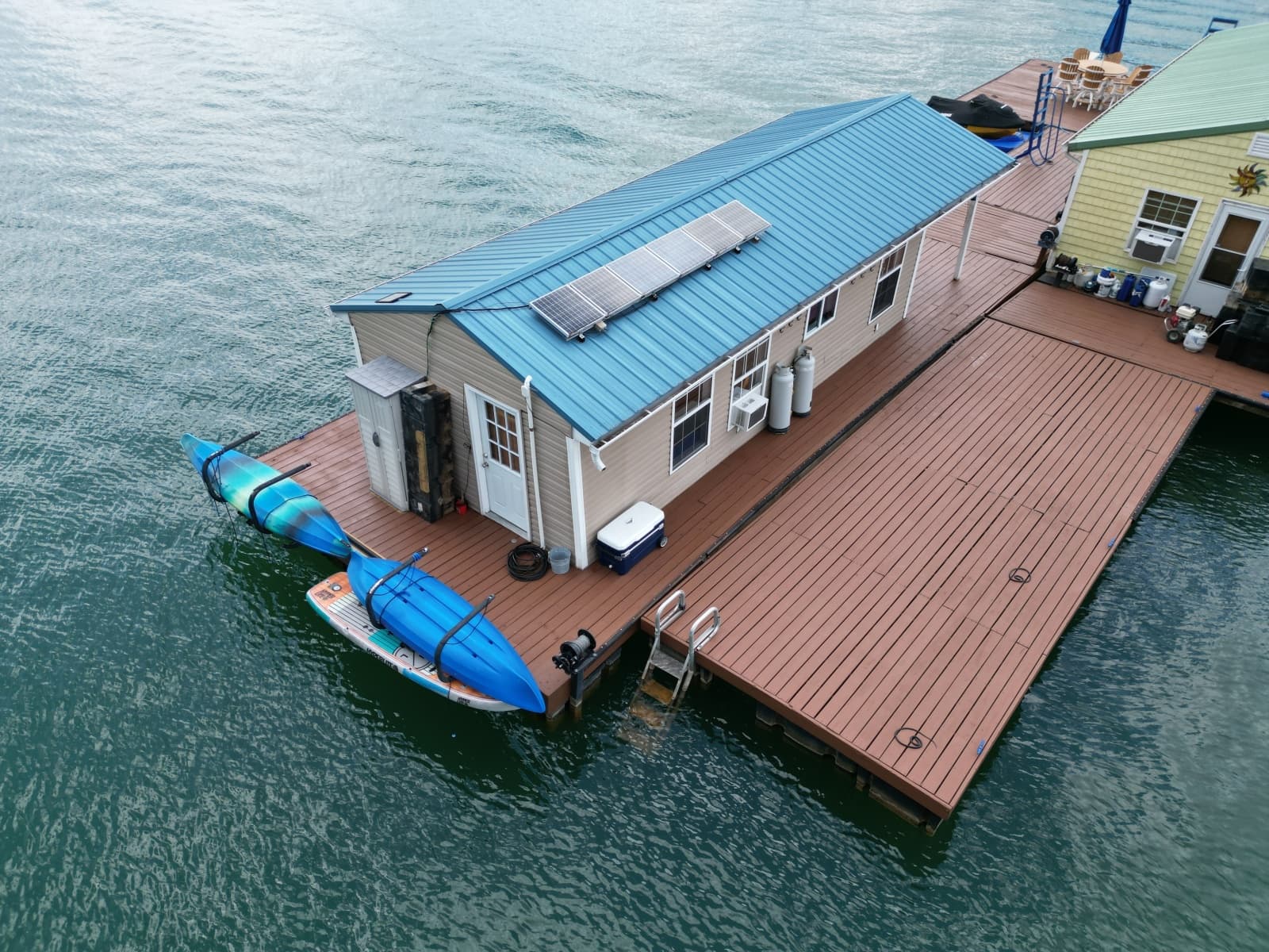 2008 Custom 13 x 29 Floating Cabin Approx 377sqft - Photo 5