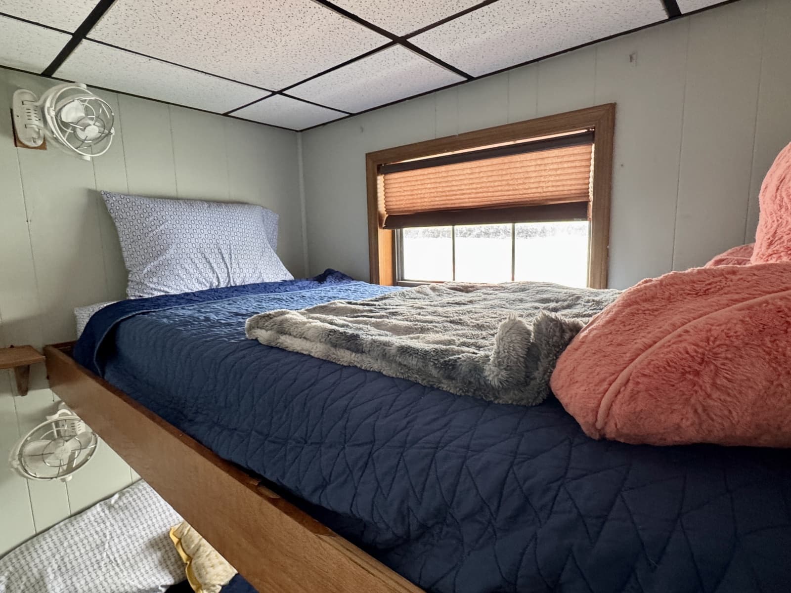 1978 Custom 18 x 24 Off-Grid Floating Cabin Approx 385sqft - Photo 31