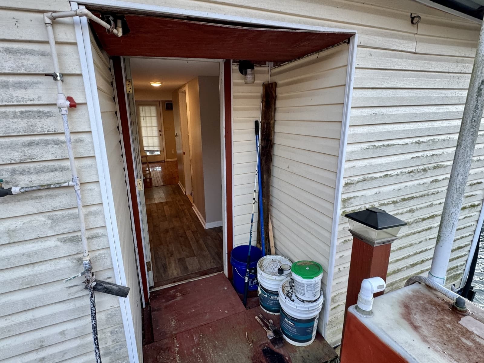 1978 Custom 16 x 26 Floating Cabin Project 395sqft - Photo 67