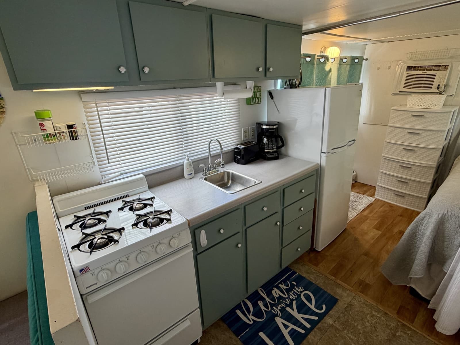 1969 Custom 9 x 27 Floating Cabin - 1969 Drift-R-Cruz - 238sqft - Photo 35