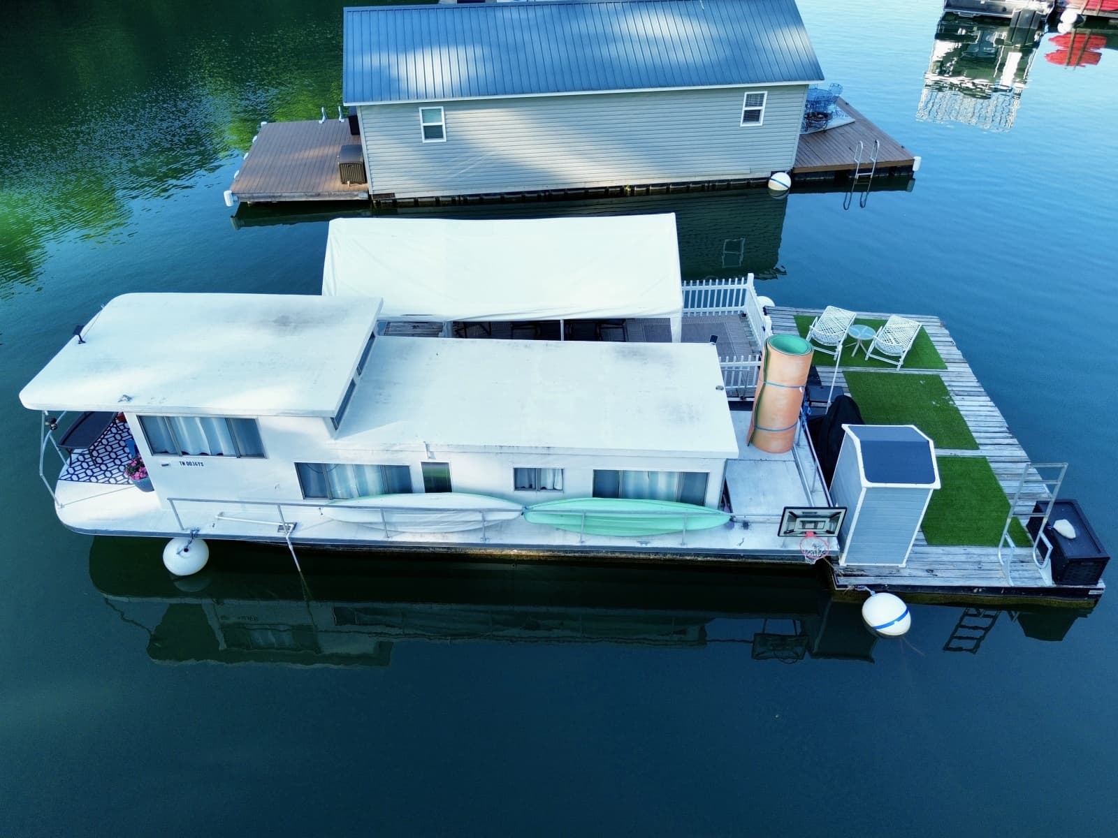 1969 Custom 9 x 27 Floating Cabin - 1969 Drift-R-Cruz - 238sqft - Photo 8