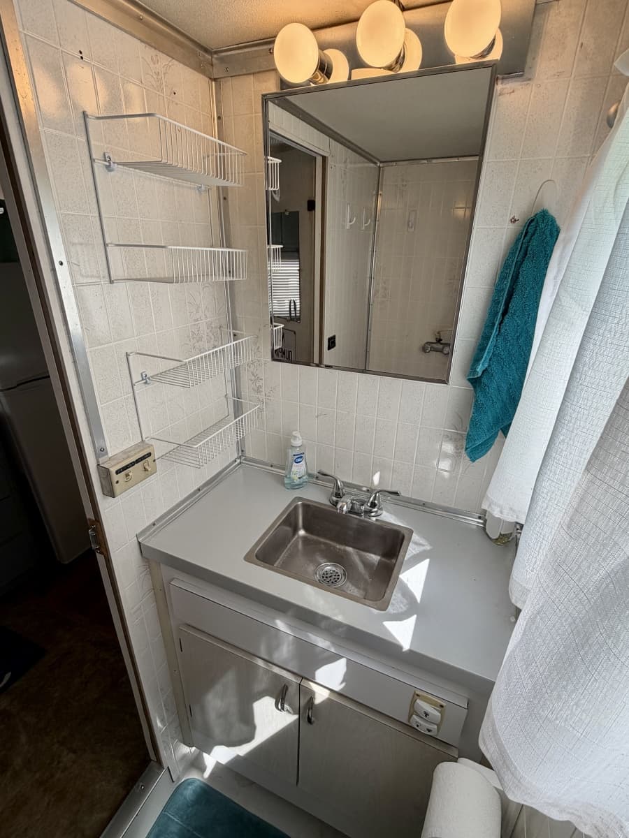 1969 Custom 9 x 27 Floating Cabin - 1969 Drift-R-Cruz - 238sqft - Photo 51