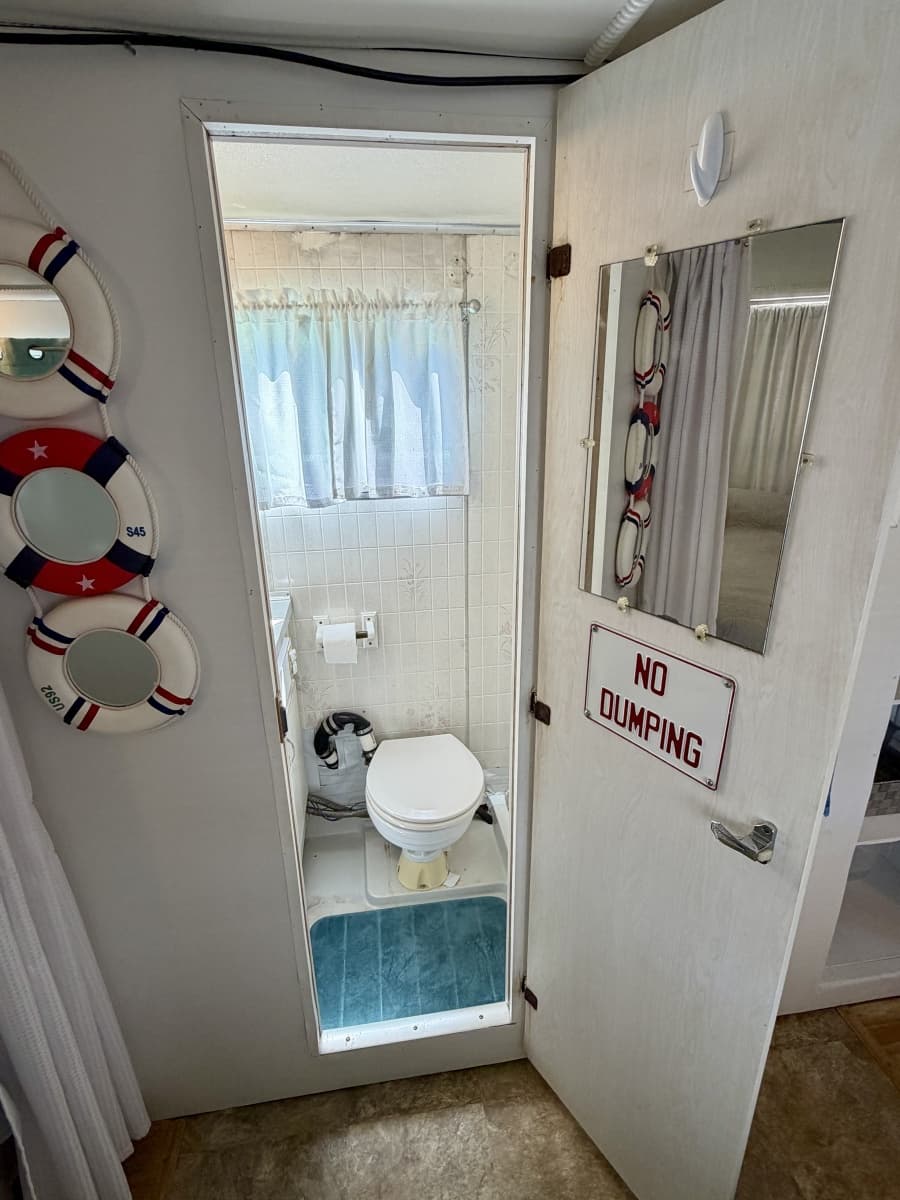 1969 Custom 9 x 27 Floating Cabin - 1969 Drift-R-Cruz - 238sqft - Photo 47