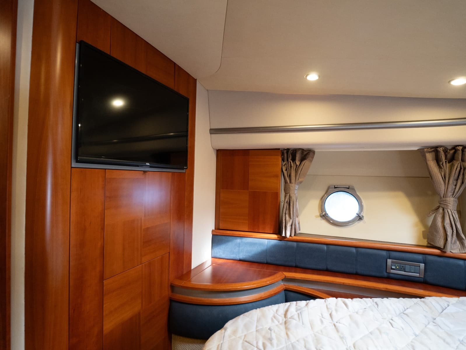2008 Azimut 50 Flybridge - Photo 15