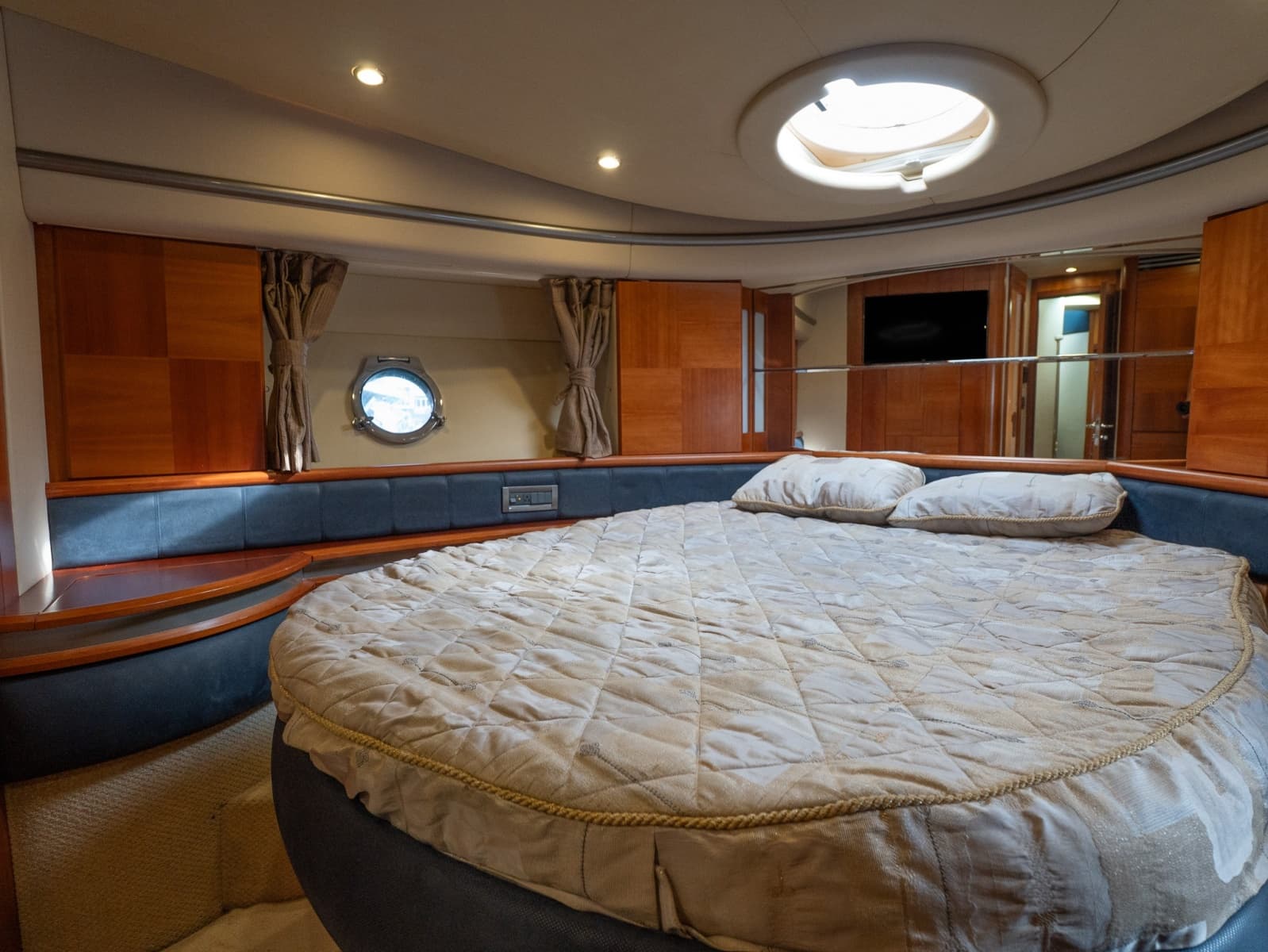 2008 Azimut 50 Flybridge - Photo 14