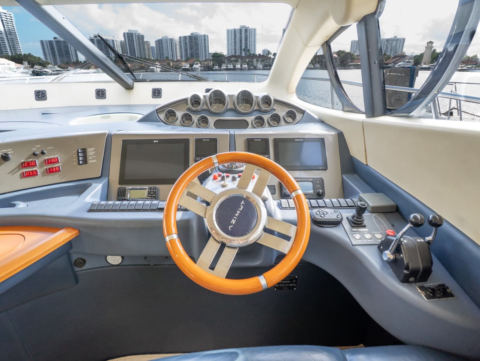 2008 Azimut 50 Flybridge - Photo 7