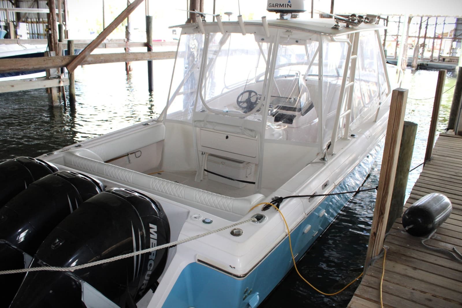 2001 Intrepid 366 - Photo 4
