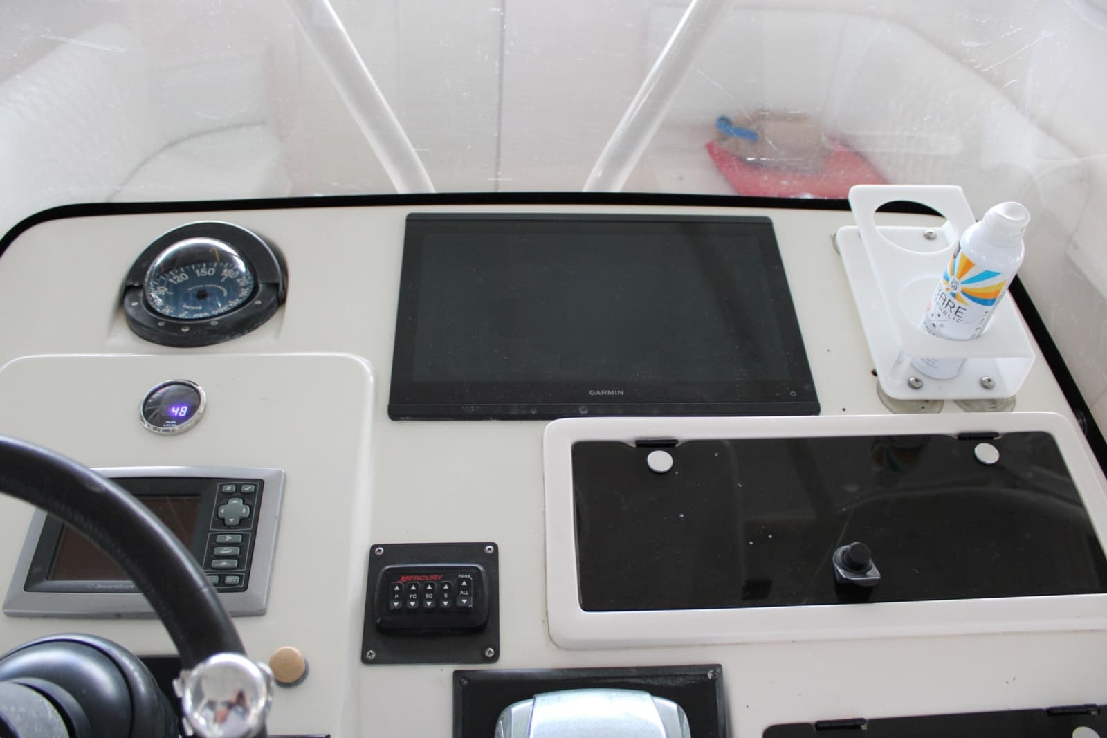 2001 Intrepid 366 - Photo 7