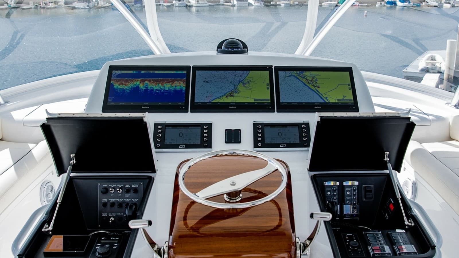 2020 Viking 58 Convertible - Photo 2