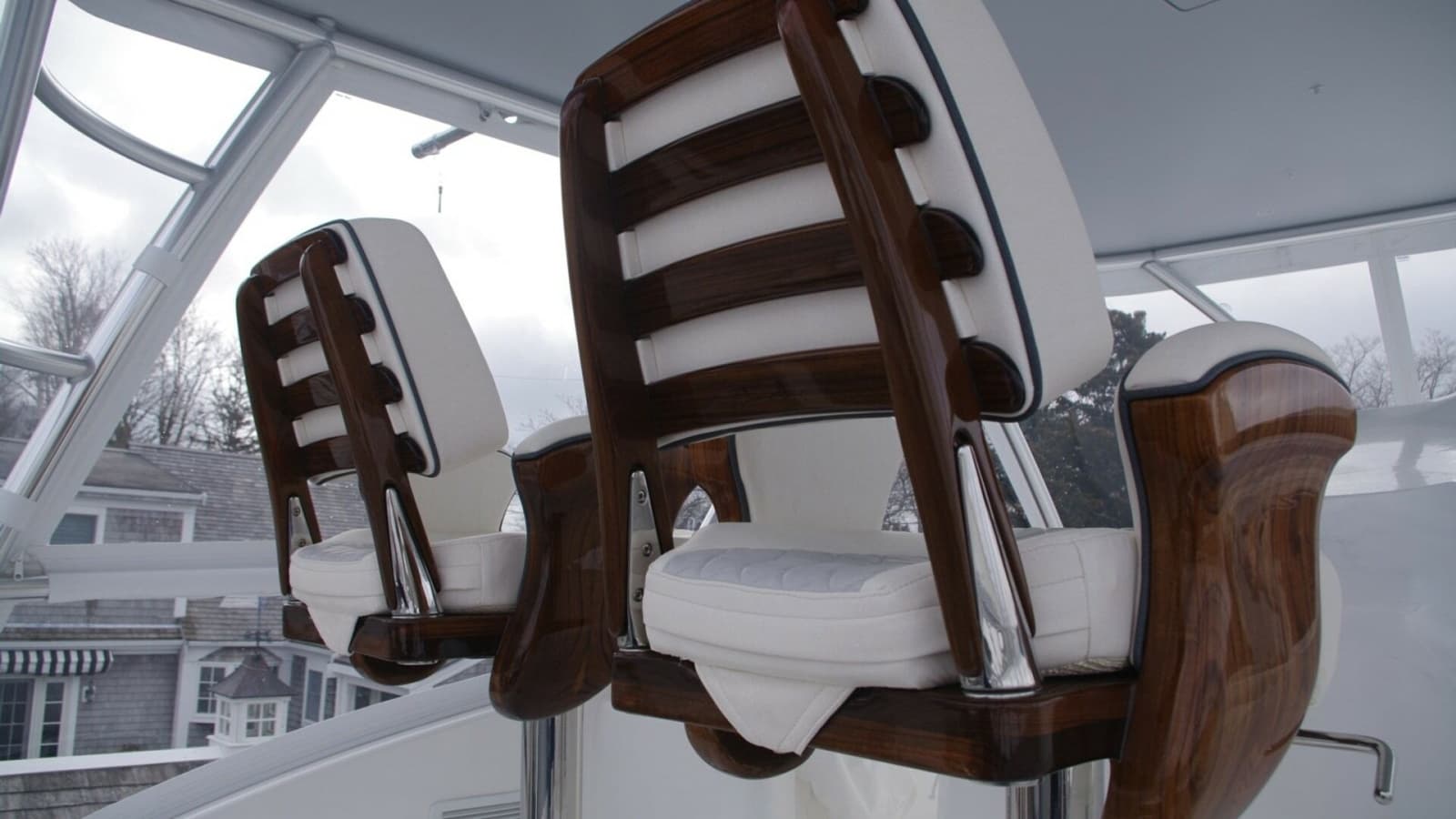 2020 Viking 58 Convertible - Photo 22