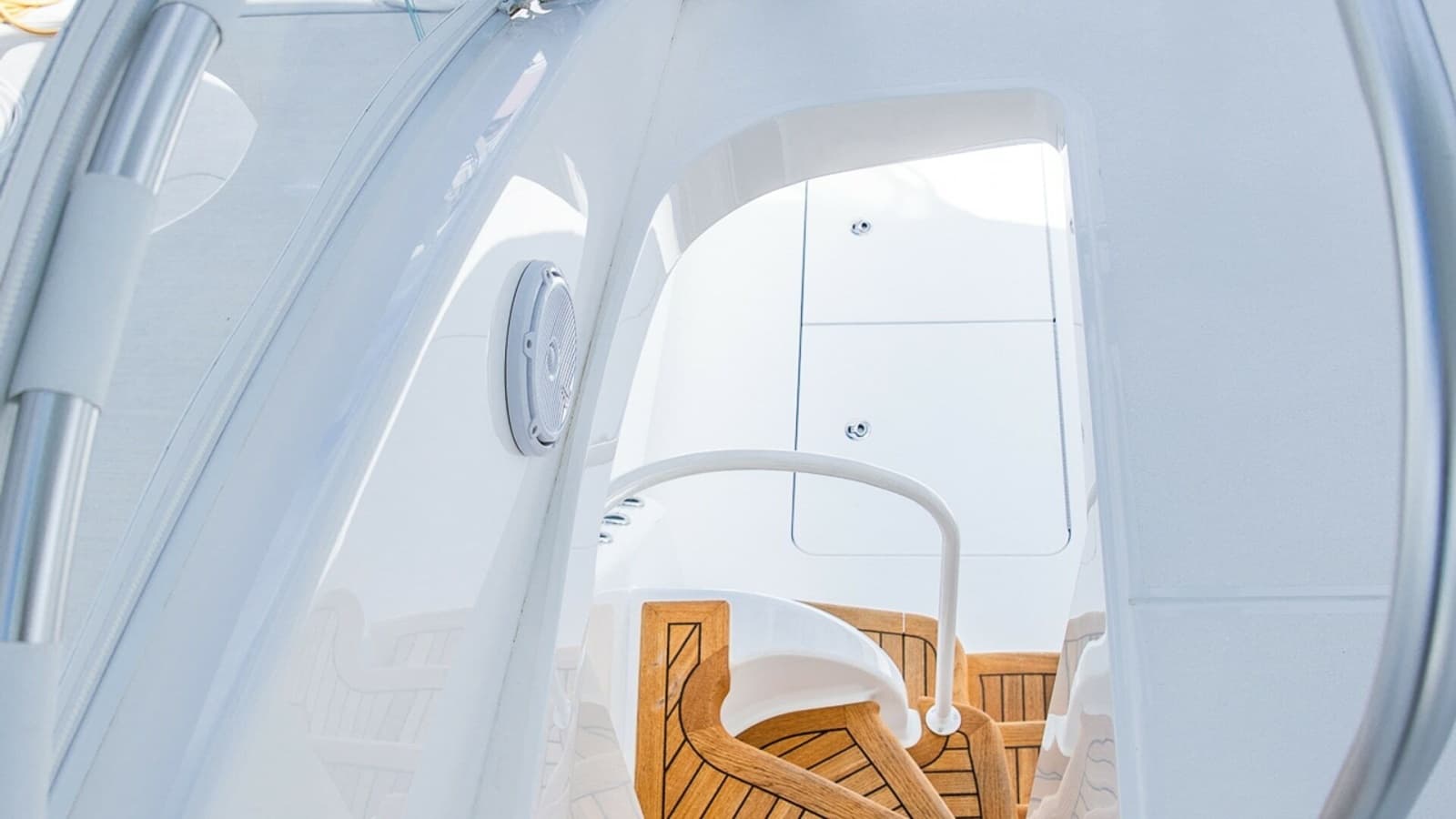 2020 Viking 58 Convertible - Photo 29