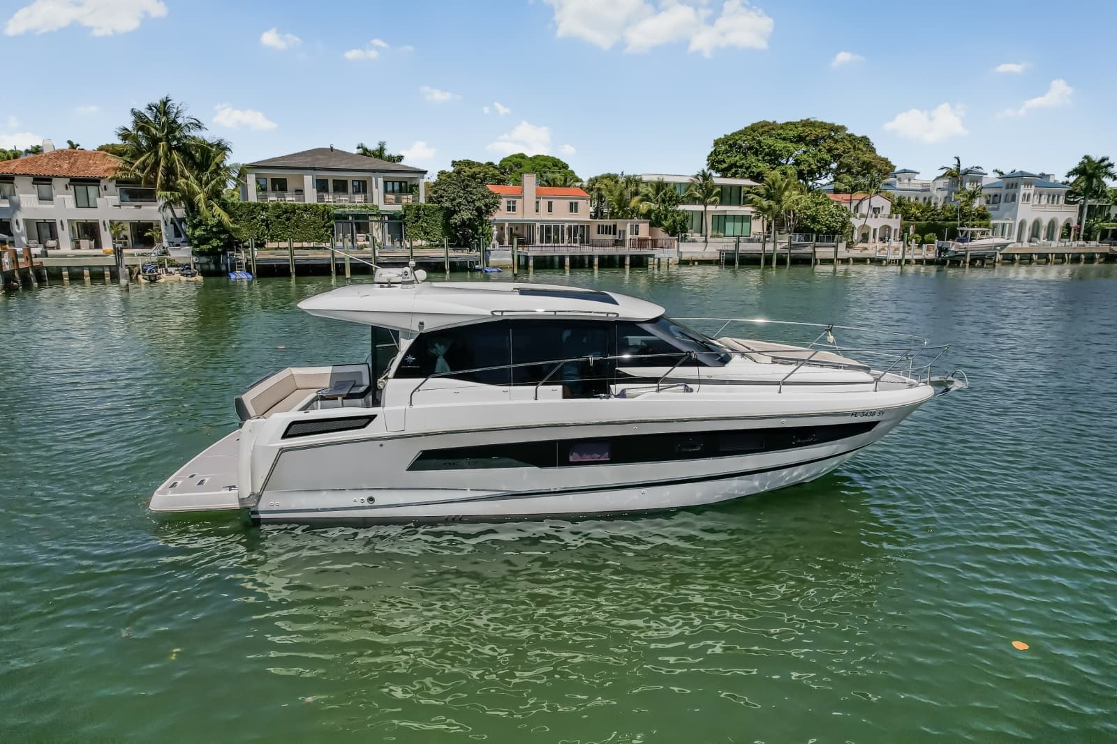 2020 Jeanneau NC 37 - Photo 2