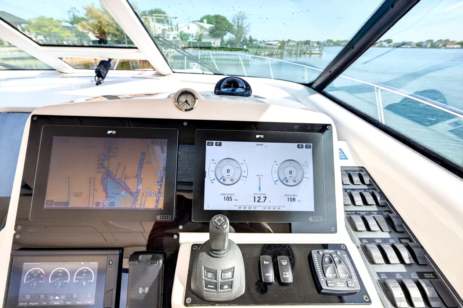 2006 Tiara Yachts 4300 Sovran - Photo 8