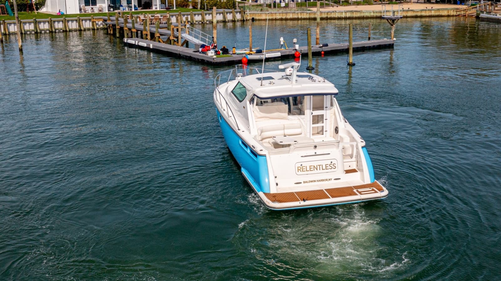 2006 Tiara Yachts 4300 Sovran - Photo 2