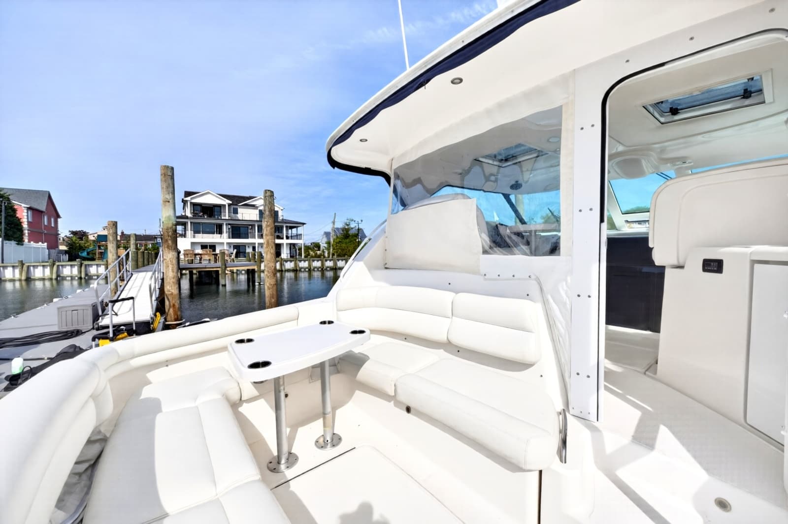 2006 Tiara Yachts 4300 Sovran - Photo 5