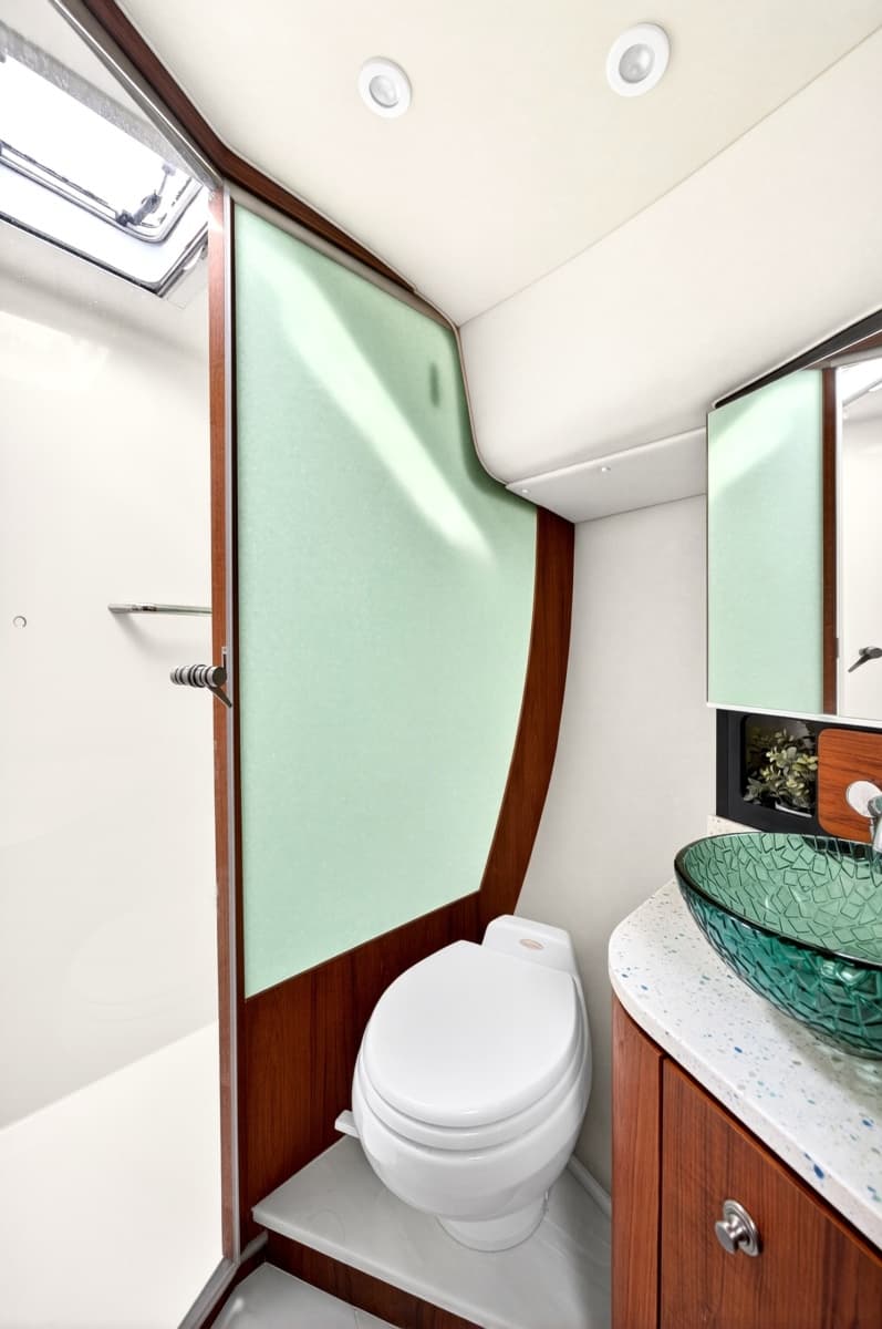 2006 Tiara Yachts 4300 Sovran - Photo 16