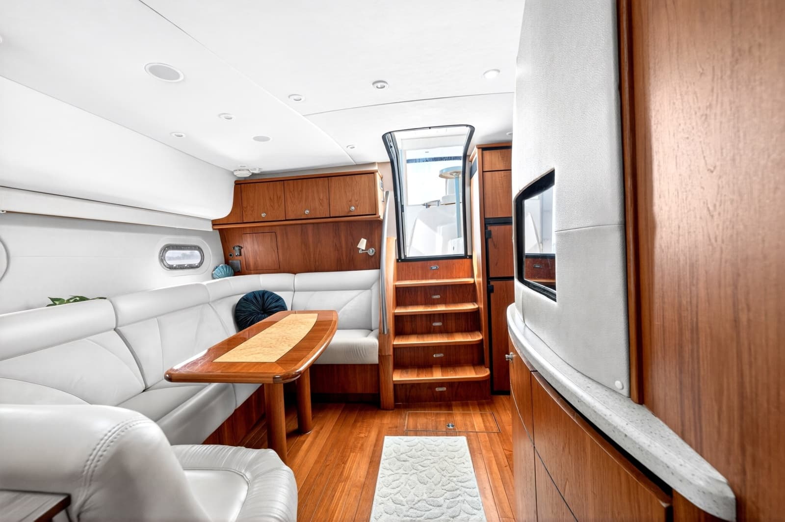 2006 Tiara Yachts 4300 Sovran - Photo 14