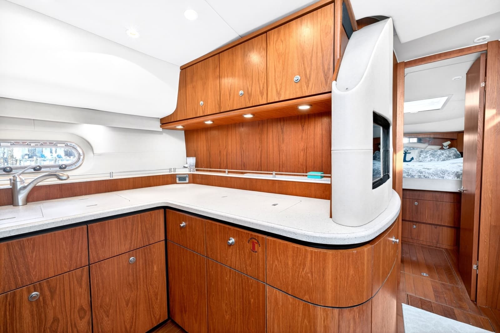 2006 Tiara Yachts 4300 Sovran - Photo 11