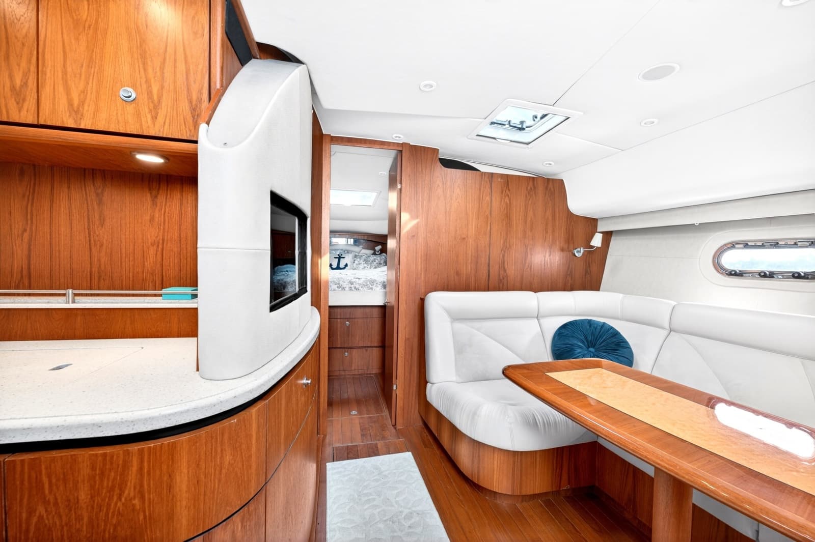 2006 Tiara Yachts 4300 Sovran - Photo 10