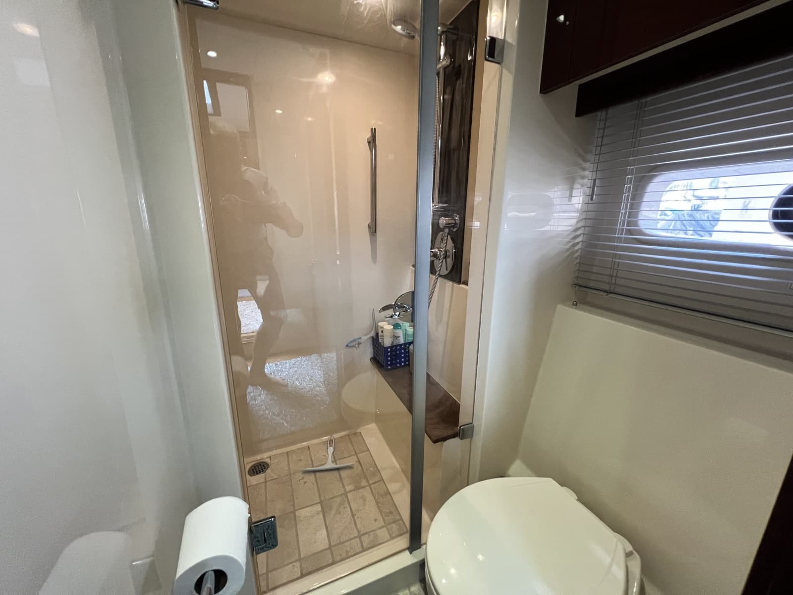 2013 Sea Ray 510 Sundancer - Photo 36