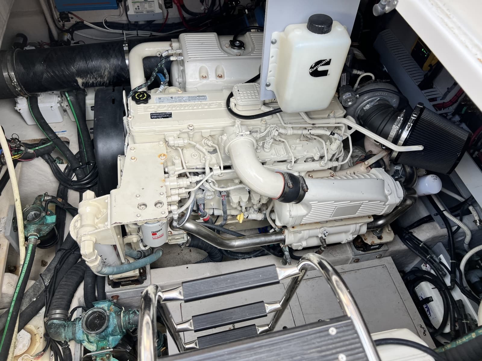 2013 Sea Ray 510 Sundancer - Photo 52