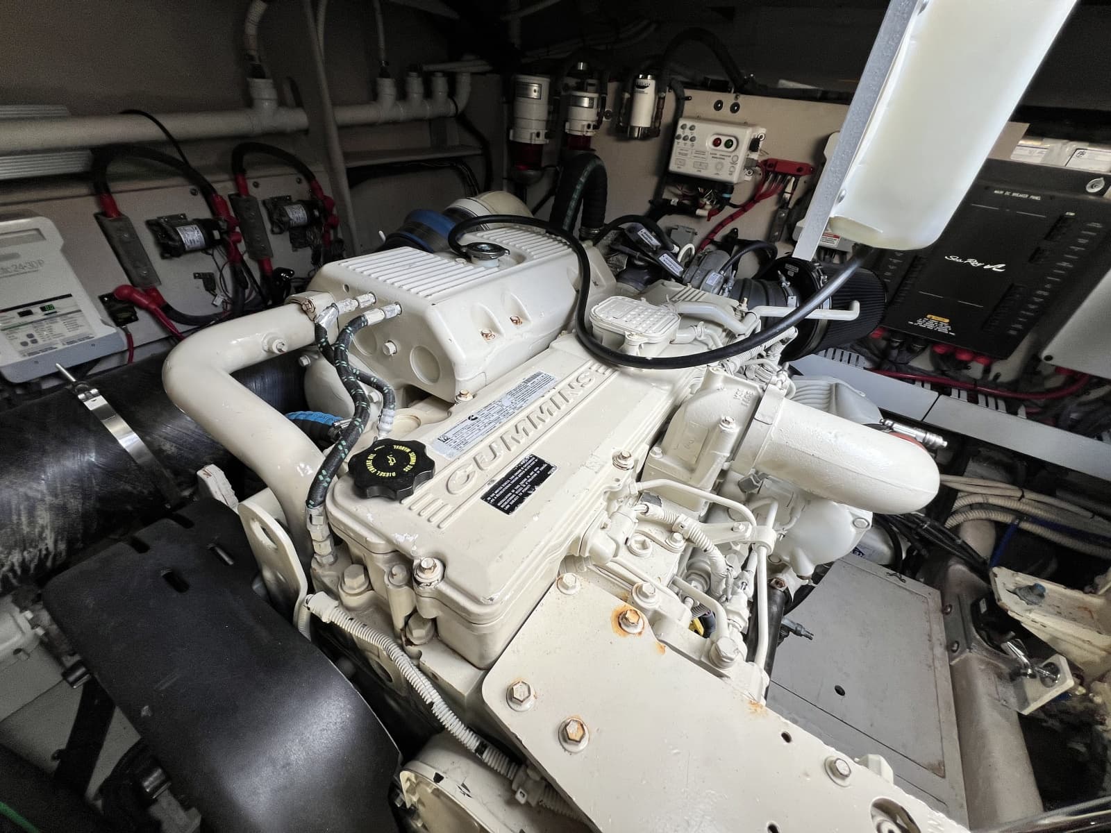 2013 Sea Ray 510 Sundancer - Photo 43
