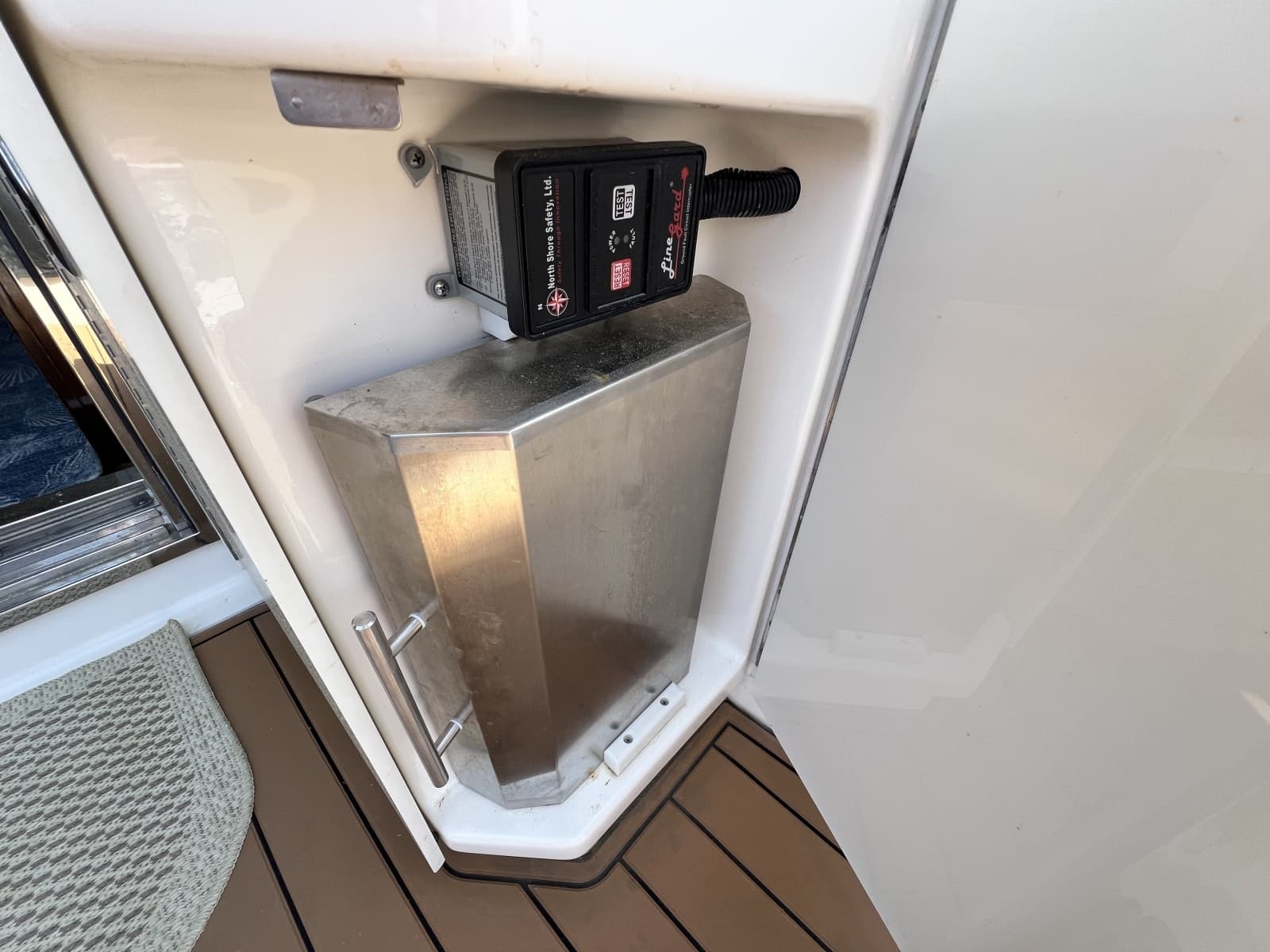 2013 Sea Ray 510 Sundancer - Photo 62
