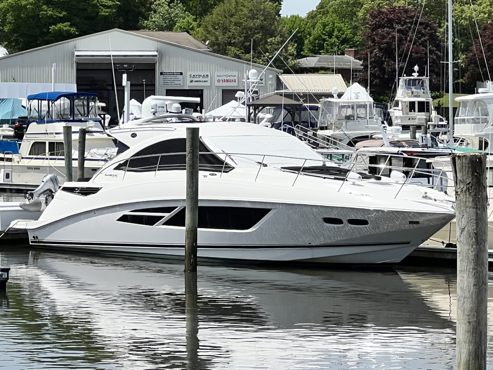 2013 Sea Ray 510 Sundancer - Photo 3