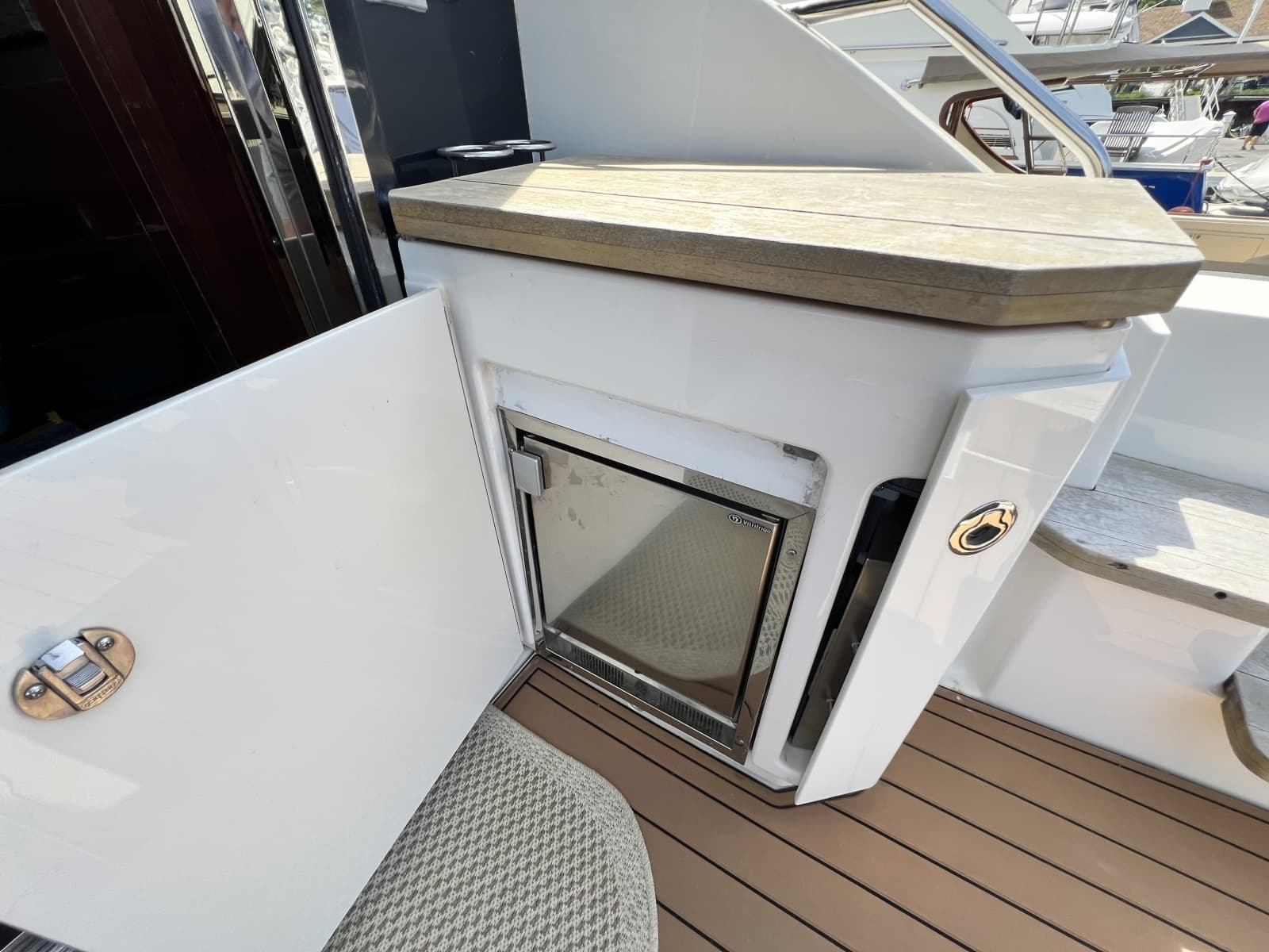 2013 Sea Ray 510 Sundancer - Photo 63