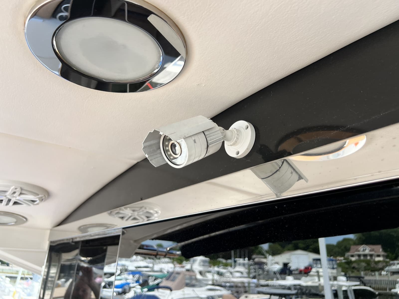 2013 Sea Ray 510 Sundancer - Photo 54