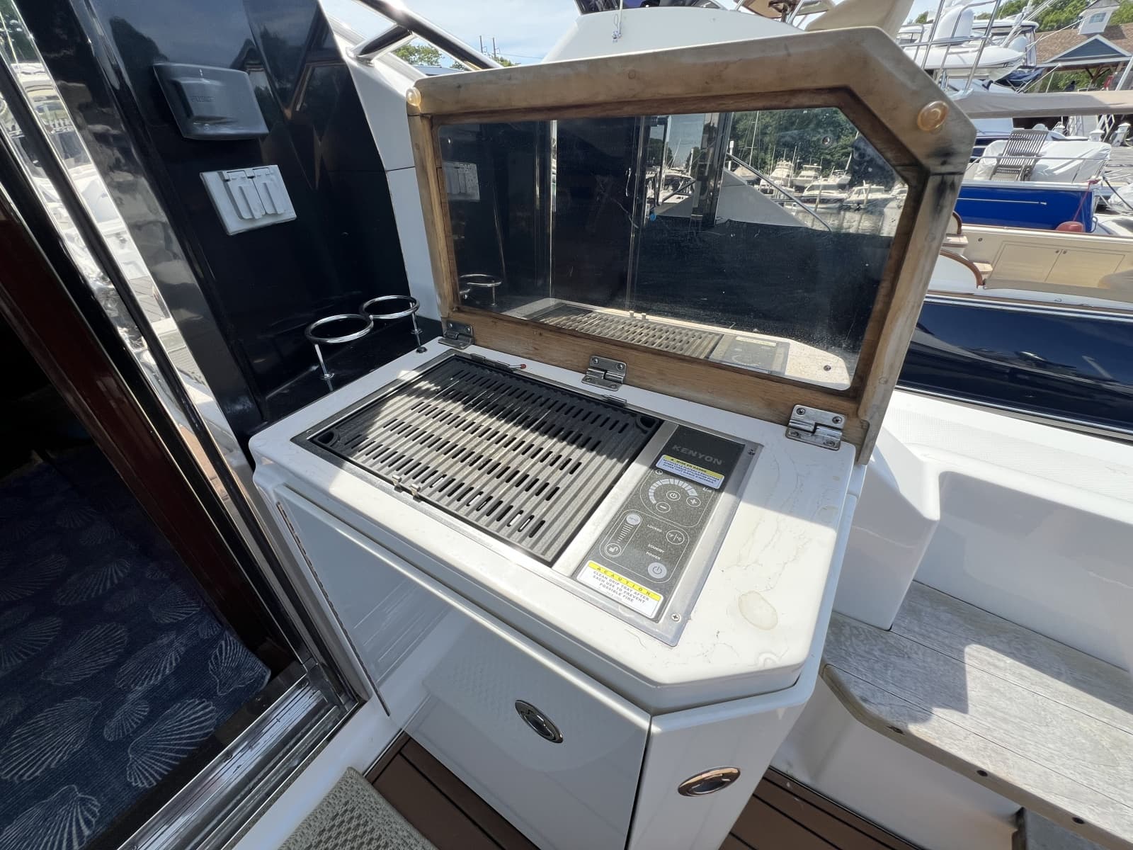 2013 Sea Ray 510 Sundancer - Photo 61