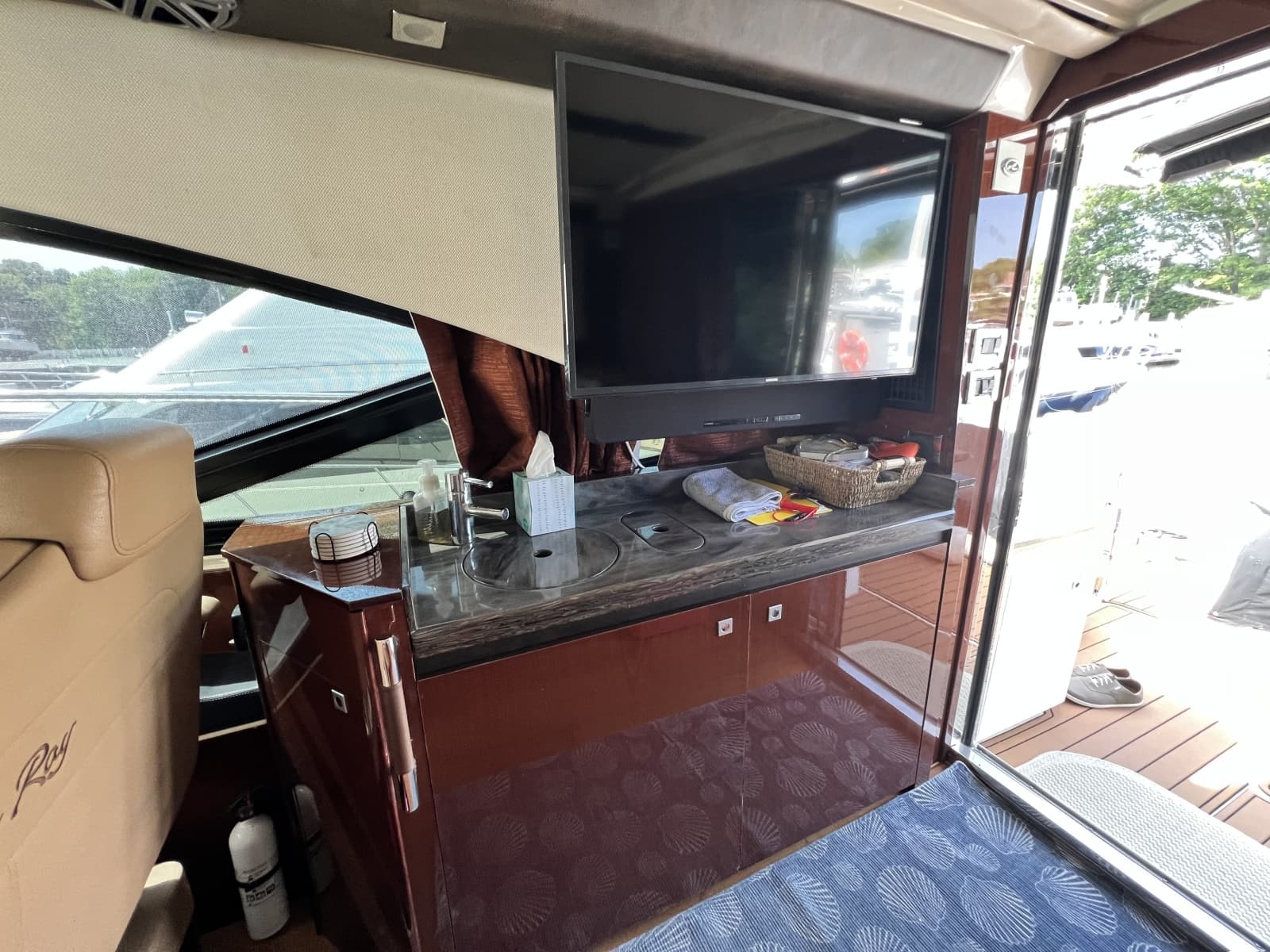 2013 Sea Ray 510 Sundancer - Photo 15