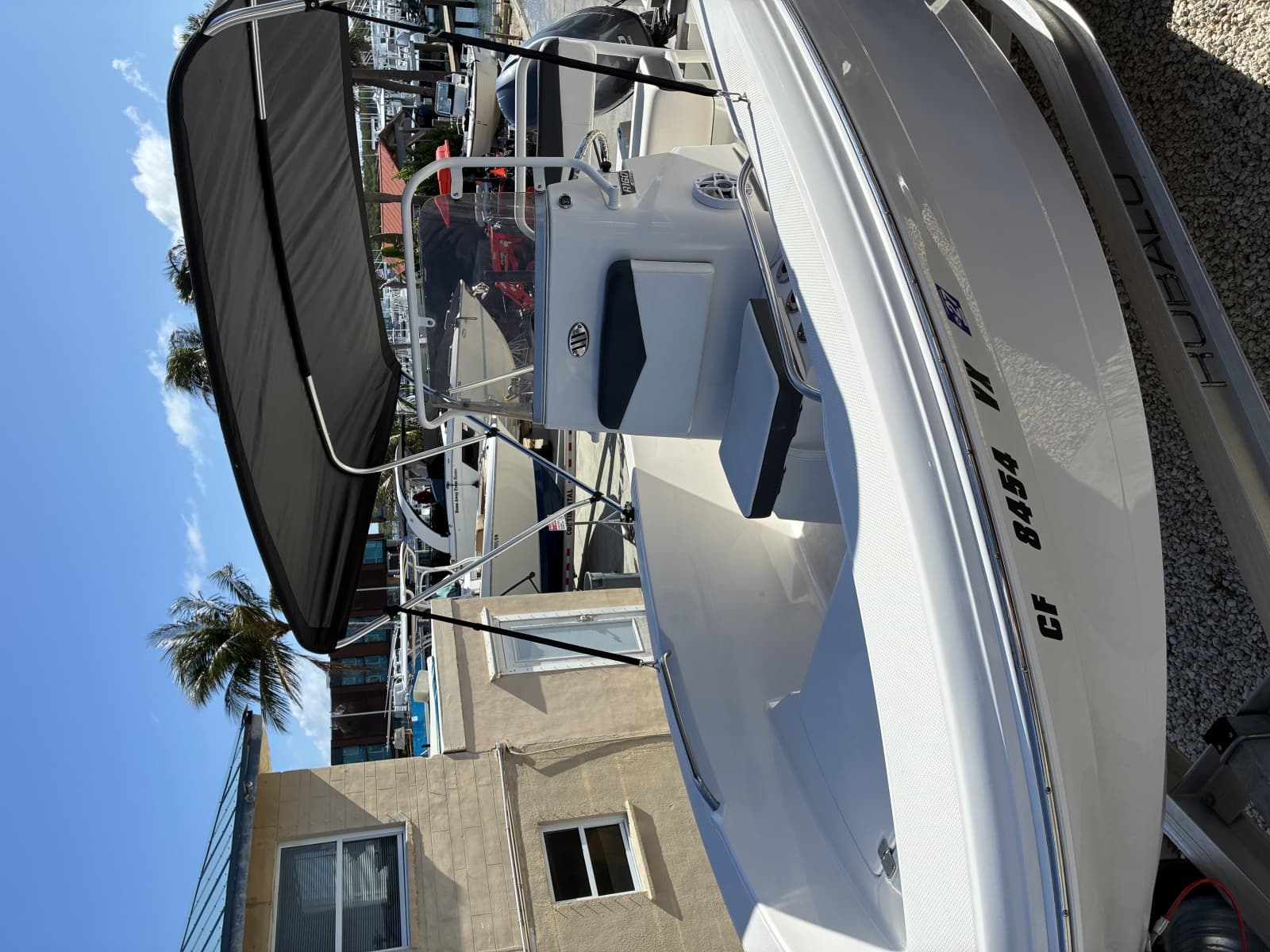 2025 Robalo R160 Center Console - Photo 2