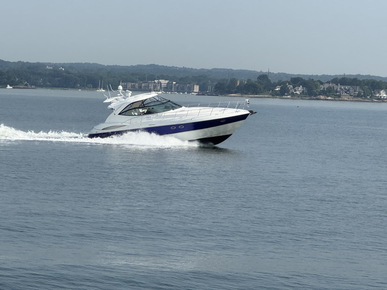 2006 Cruisers Yachts 520 Express - Photo 6