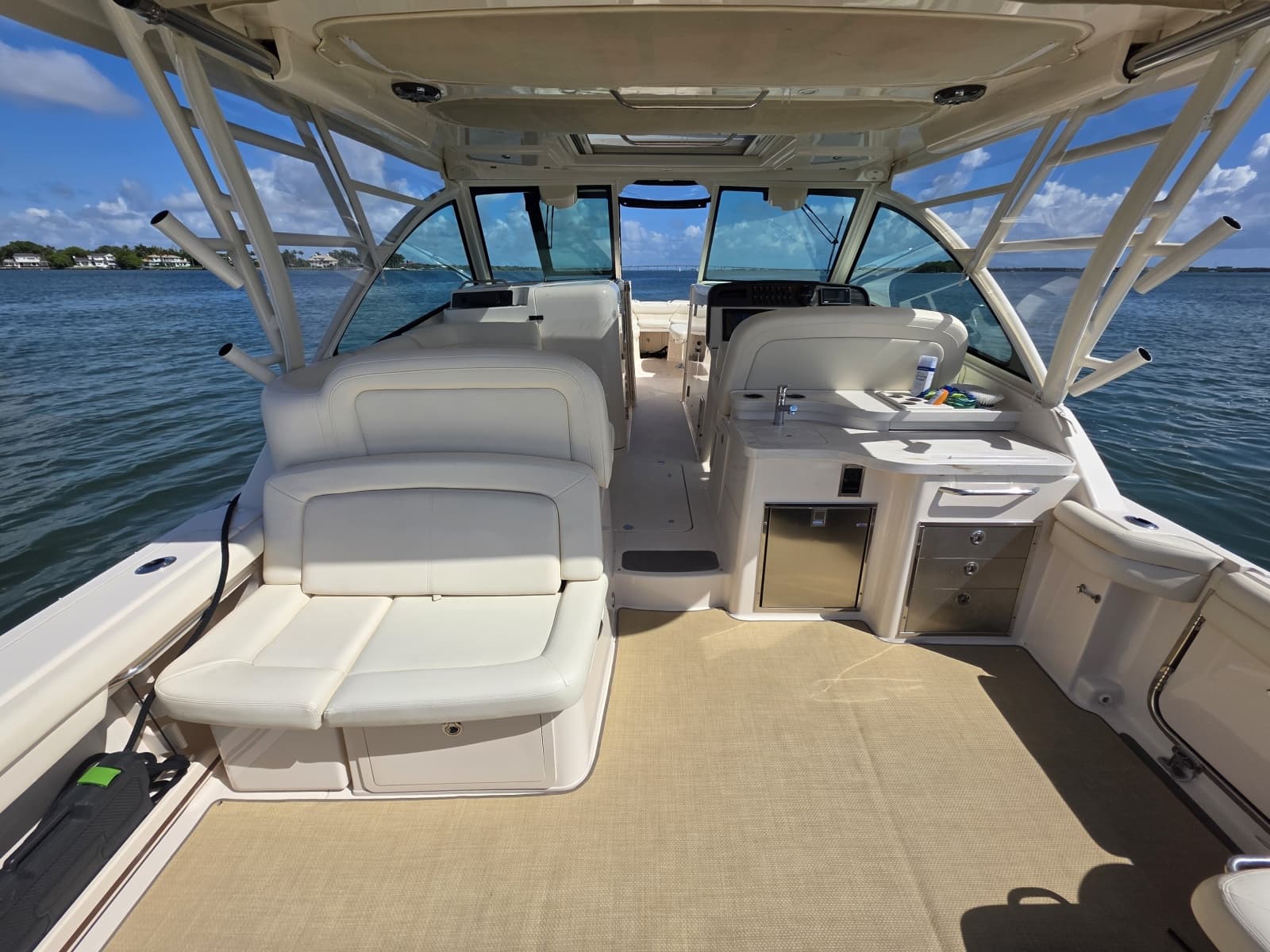 2019 Grady-White Freedom 375 - Photo 12