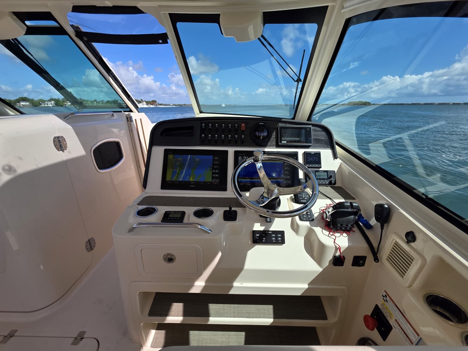 2019 Grady-White Freedom 375 - Photo 17