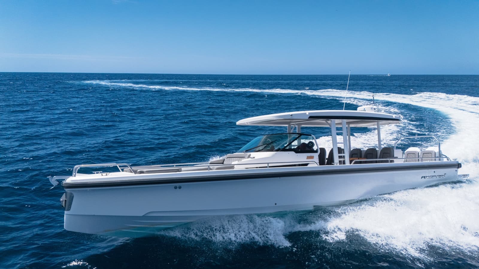 2020 Axopar 37 Sun Top - Photo 52