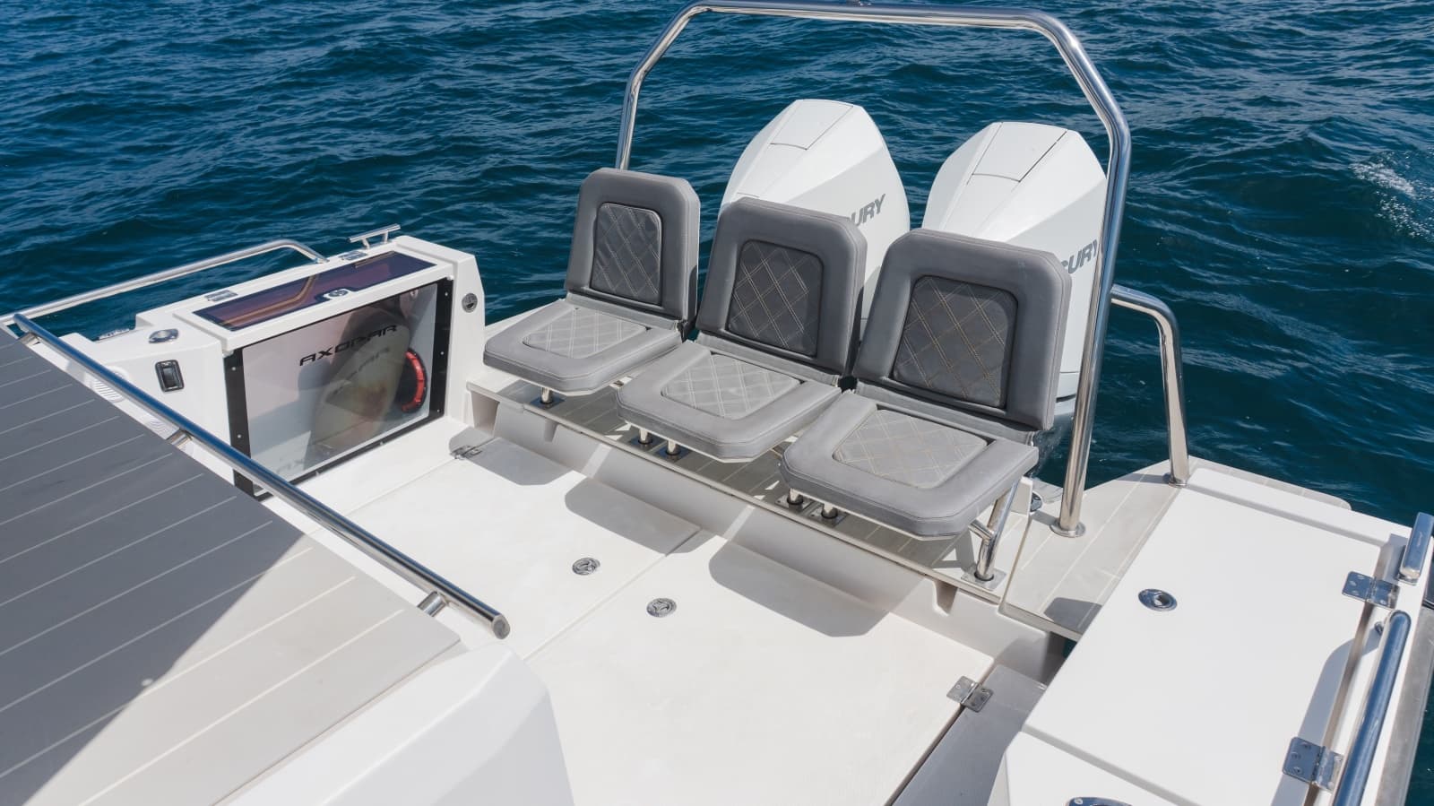 2020 Axopar 37 Sun Top - Photo 9