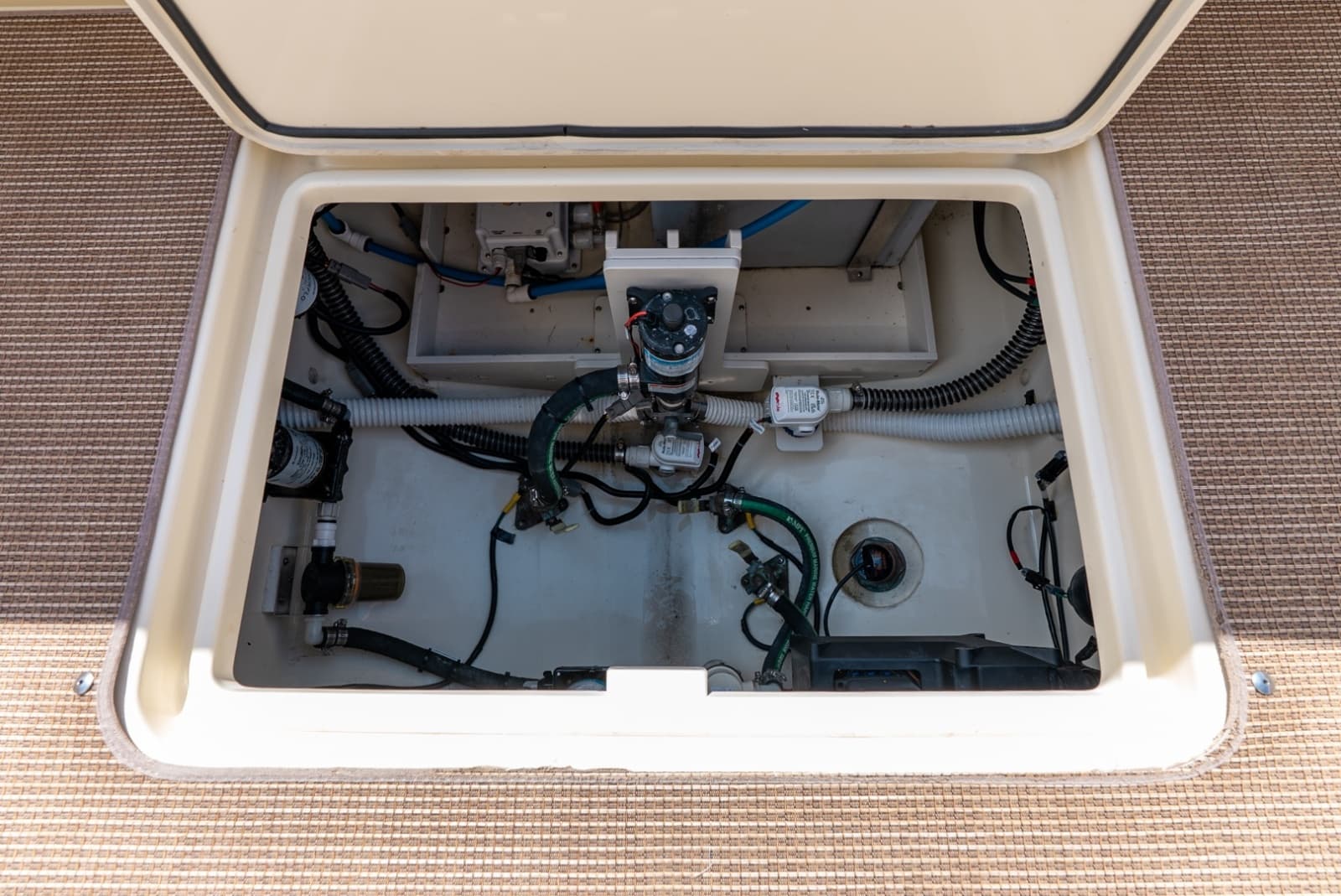 2024 Chris-Craft 30 Catalina - Photo 36
