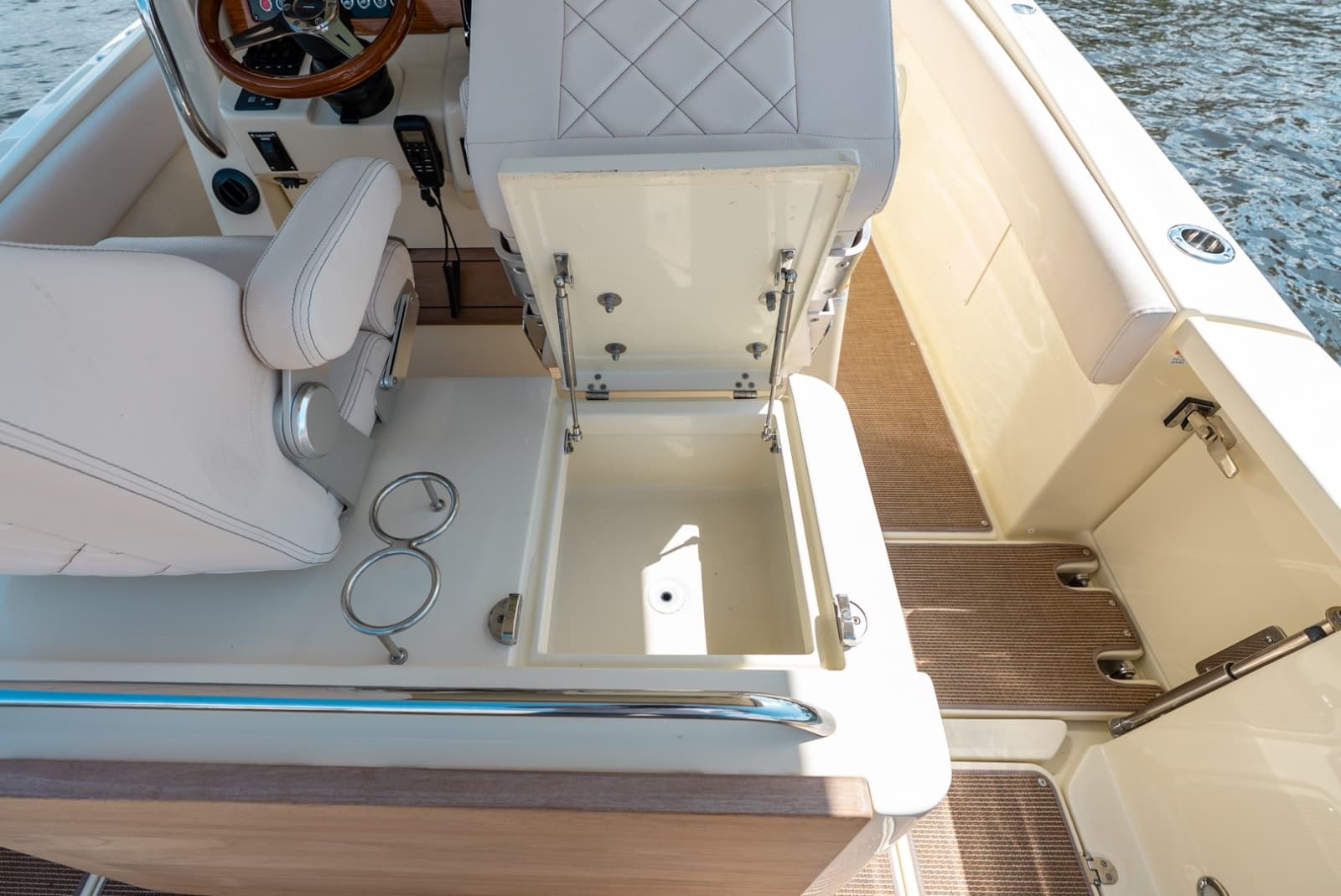 2024 Chris-Craft 30 Catalina - Photo 19