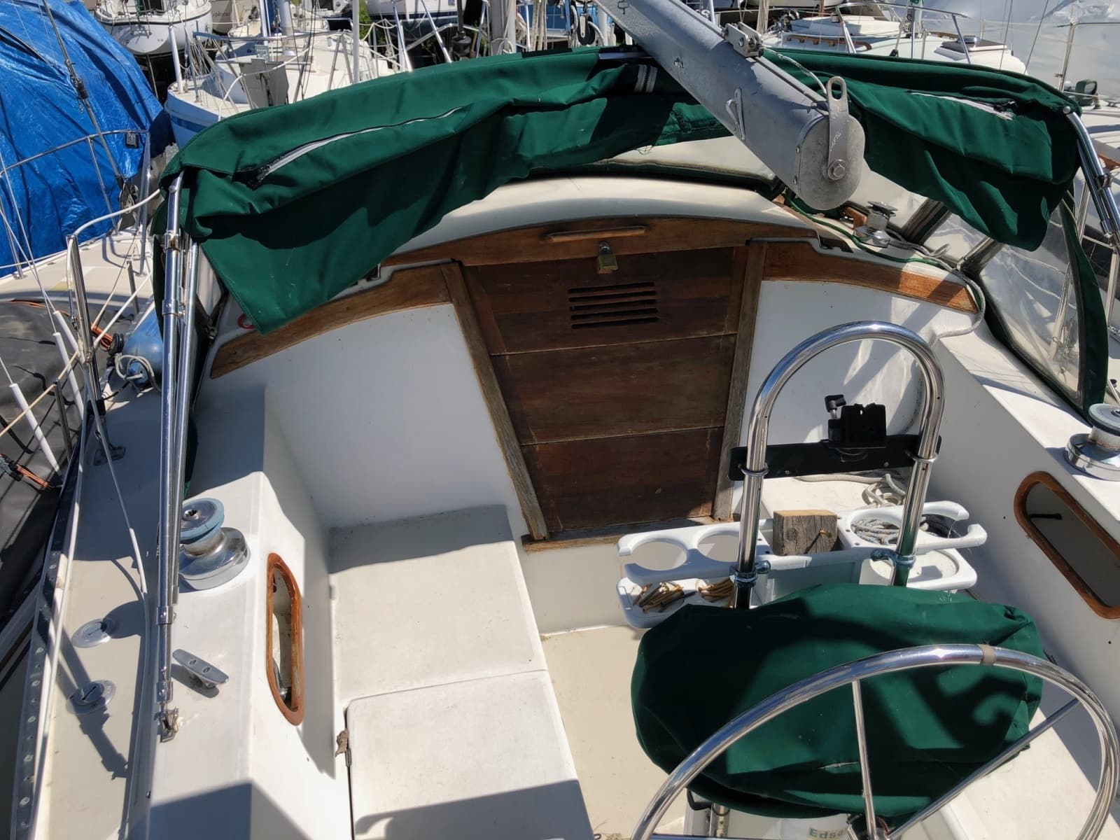 1983 Catalina Catalina 30 - Photo 2