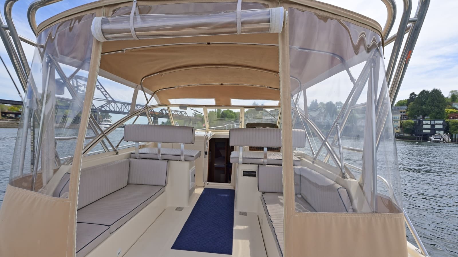 2004 Mainship Pilot 34 - Photo 13