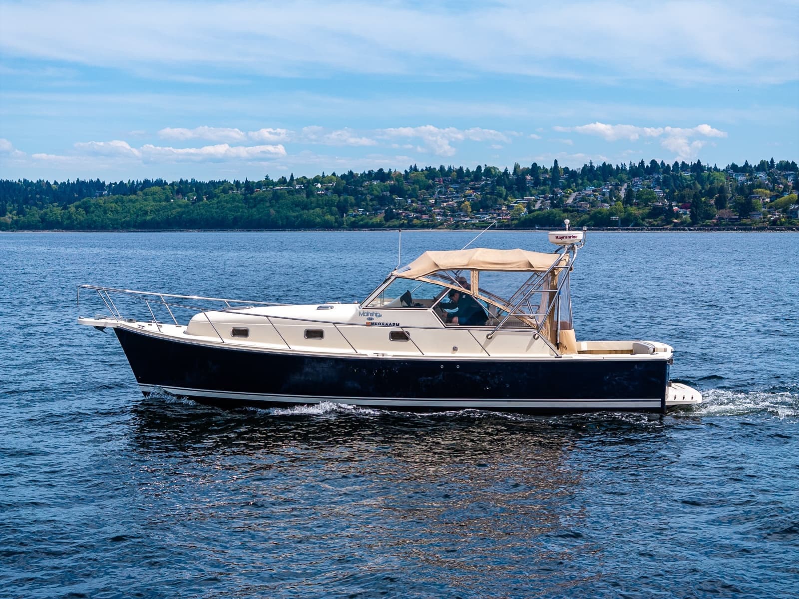 2004 Mainship Pilot 34 - Photo 8