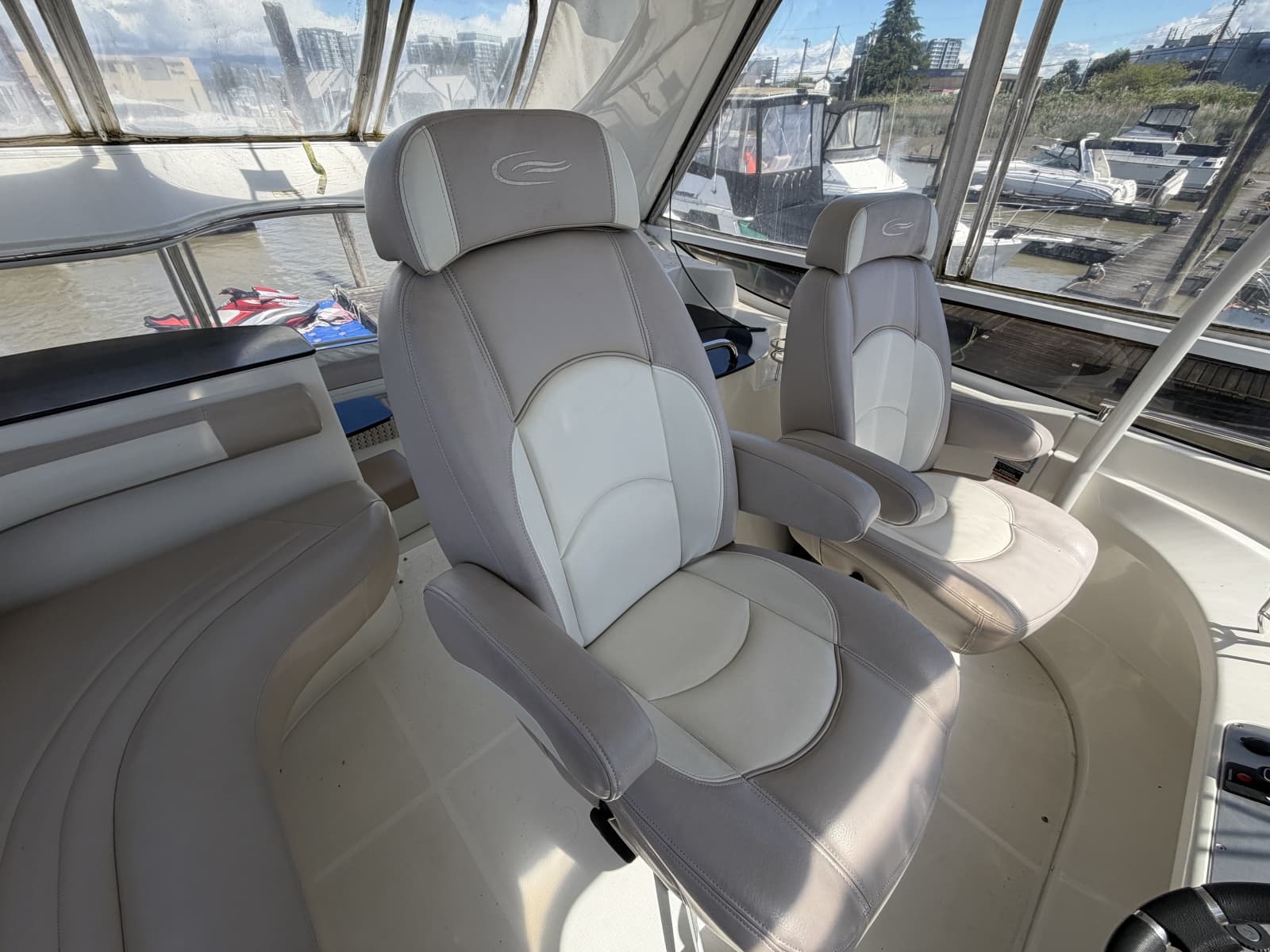 2008 Carver 47MY - Photo 31
