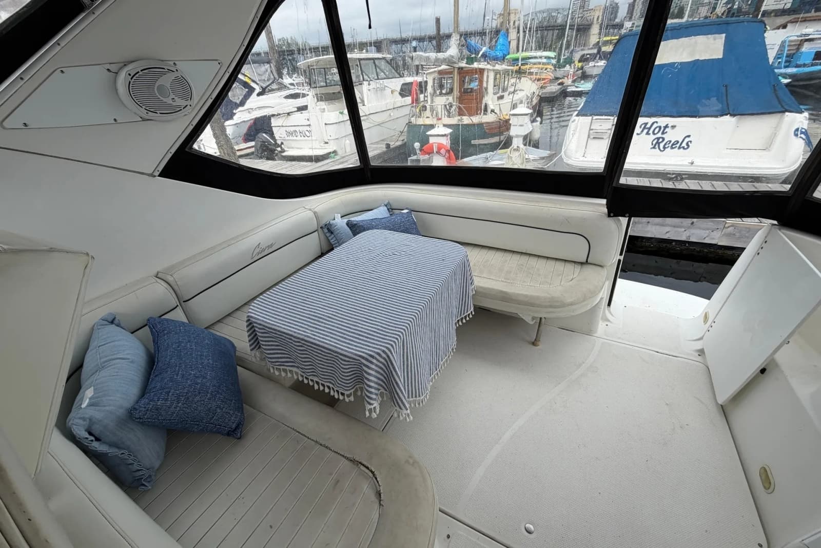 1999 Bayliner 3055 Ciera - Photo 10
