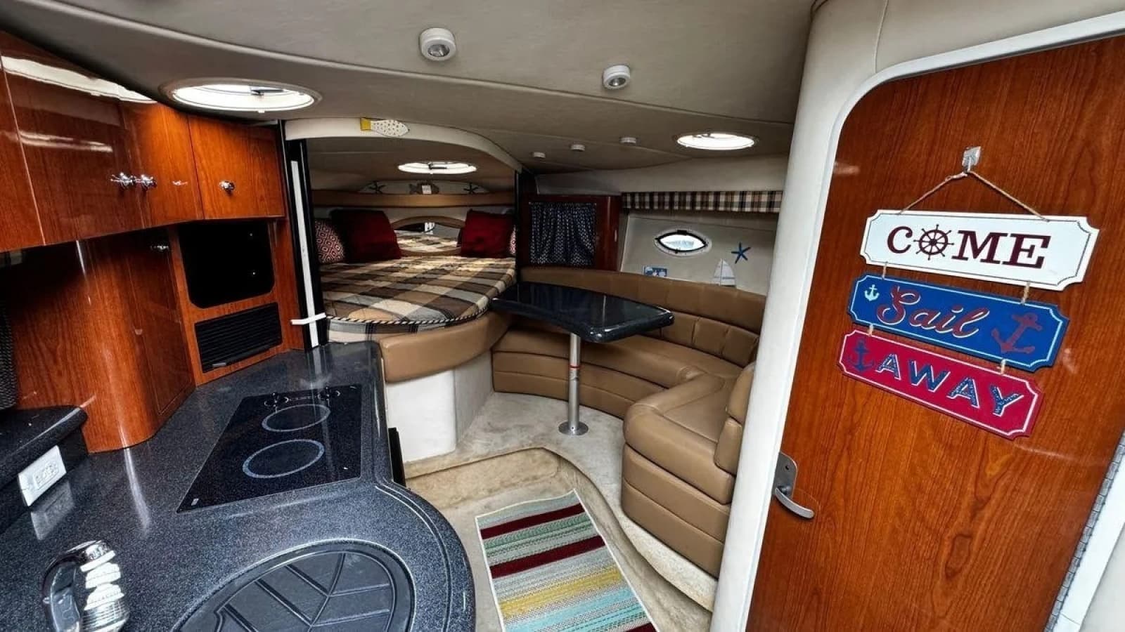 2005 Monterey 322 Cruiser - Photo 9